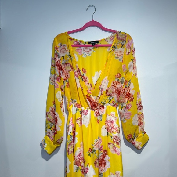 Dresses & Skirts - Floral Midi Dress